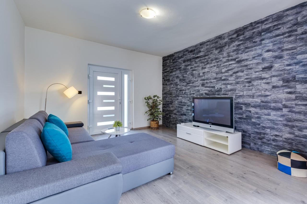 פטרצ'אנה Apartment A & J מראה חיצוני תמונה